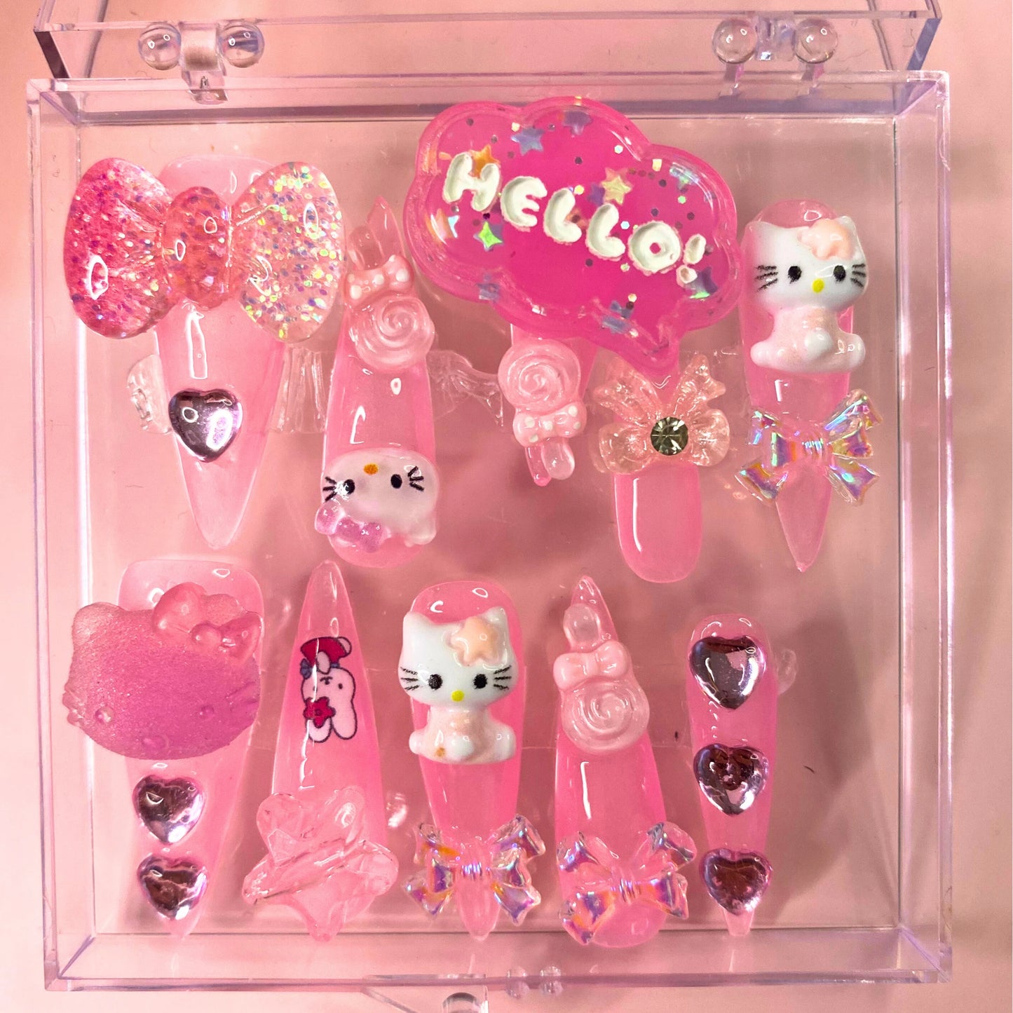 Hello Kitty Glam